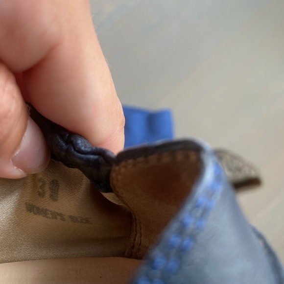 Tod’s women’s navy flats - Picture 7 of 8